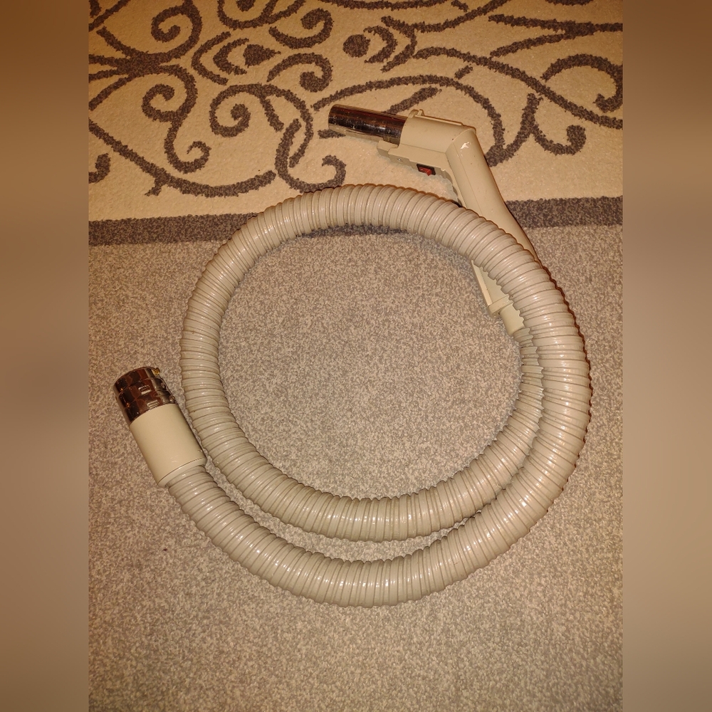 Vintage Electrolux Model 1205 Electric Vacuum Hose AS IS Parts/Repair